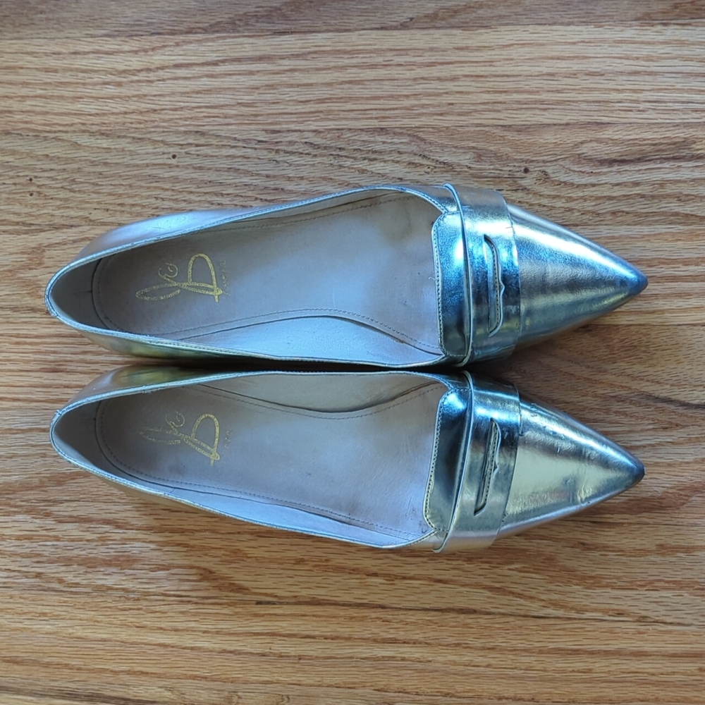 Joan & David metallic pointy toe flats